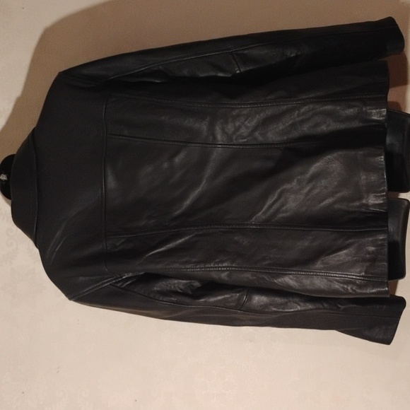 Winlit New York blank leather jacket. No size tag, please see measurements - Picture 5 of 10